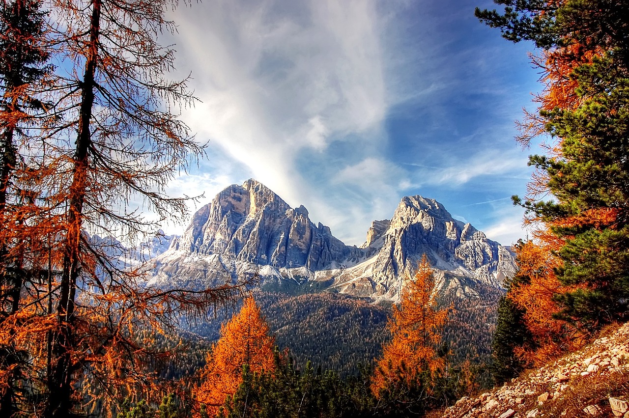 dolomites-2897227_1280